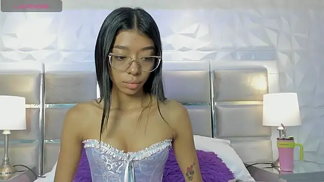 Any Petitte online show from January 30, 2025, 12:06 pm