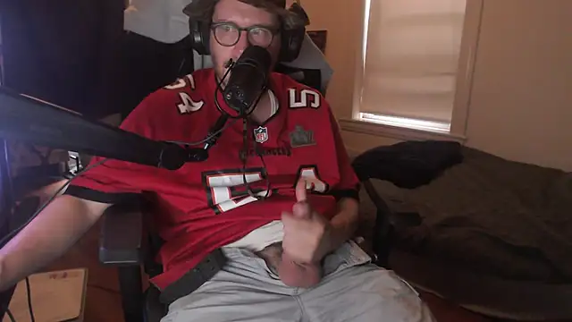 Snapshot of chicostick413 chatting on September 27, 2025, 7:30 pm chicostick413 online show from September 27, 2025, 7:30 pm