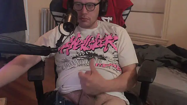 Snapshot of chicostick413 chatting on October 8, 2025, 2:25 pm chicostick413 online show from October 8, 2025, 2:25 pm