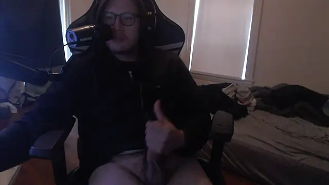 Snapshot of chicostick413 chatting on October 29, 2025, 5:14 pm chicostick413 online show from October 29, 2025, 5:14 pm