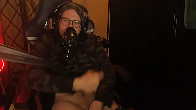 chicostick413 online show from March 25, 2026, 12:38 am