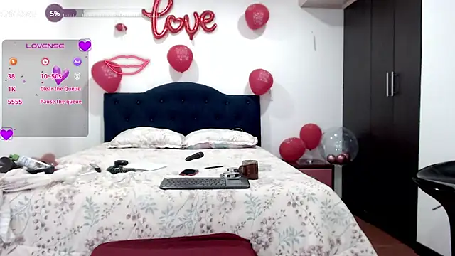 Snapshot of Sanyi_hot chatting on February 19, 2025, 10:09 pm Sanyi hot online show from February 19, 2025, 10:09 pm