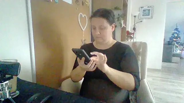 ReifeVenna online show from December 23, 2024, 10:53 am