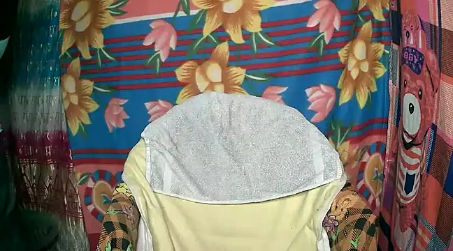 Jasmine-5 online show from December 11, 2024, 5:37 pm