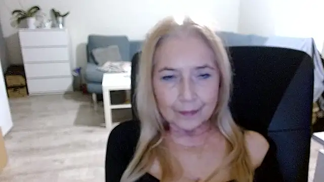 sofia xkiss online show from December 6, 2024, 5:44 pm