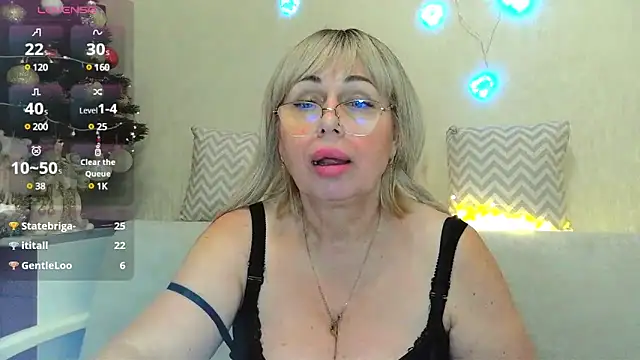 SusieNoreen online show from January 13, 2025, 4:39 am