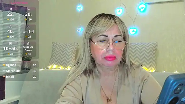 SusieNoreen online show from January 21, 2025, 12:04 am
