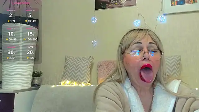SusieNoreen online show from January 22, 2025, 11:23 am