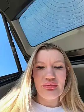 Snapshot of justmila chatting on March 7, 2026, 11:18 am justmila online show from March 7, 2026, 11:18 am