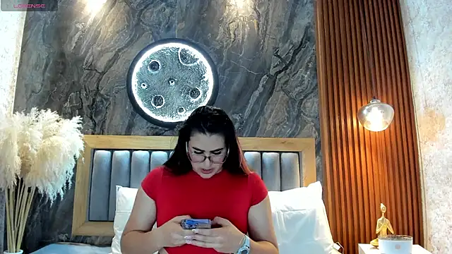 BellaPeers  online show from May 3, 2026, 11:49 am