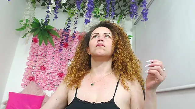 BLONDE SEXYHOT online show from December 16, 2025, 12:26 am