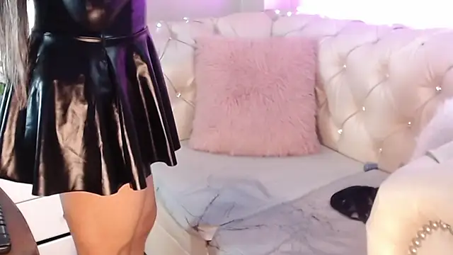 Barbie Fox online show from July 23, 2026, 9:57 pm
