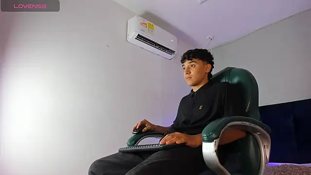 Austin Cardieff online show from January 26, 2025, 3:38 am