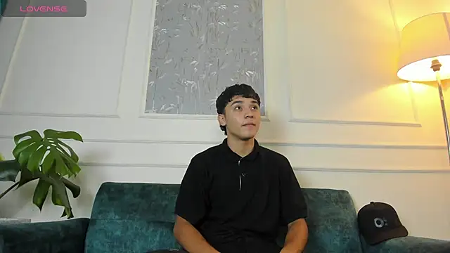 Austin Cardieff online show from February 28, 2025, 3:26 am