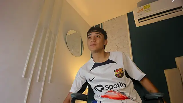 Austin Cardieff online show from March 13, 2025, 3:33 am