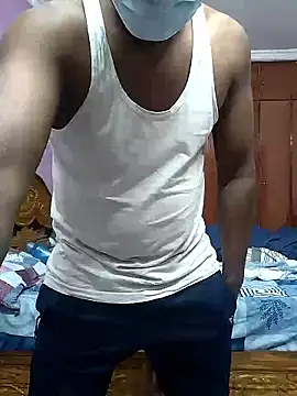 Snapshot of Mrveda66 chatting on December 15, 2025, 10:25 pm Mrveda66 online show from December 15, 2025, 10:25 pm