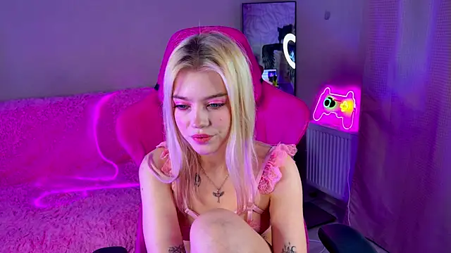 Shawty Blonde online show from January 30, 2025, 9:25 pm