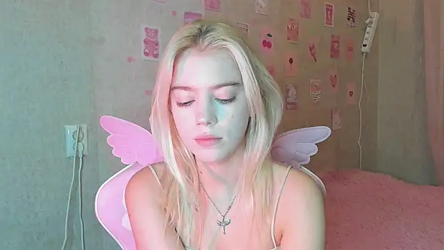 Shawty Blonde online show from September 11, 2025, 5:24 pm