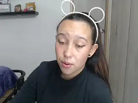 Skarlet Adams28 online show from December 28, 2024, 10:34 pm