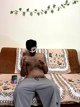 hazelperry online show from September 28, 2025, 6:24 pm