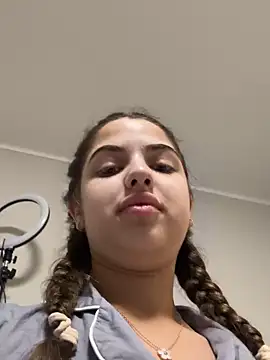 CharleneWoods online show from December 30, 2024, 4:42 am