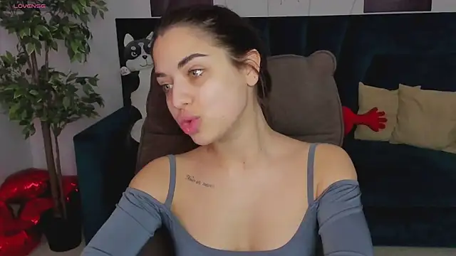 CharleneWoods online show from February 8, 2025, 4:36 am
