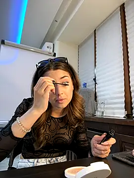 Snapshot of CharleneWoods chatting on October 4, 2025, 3:10 pm CharleneWoods online show from October 4, 2025, 3:10 pm