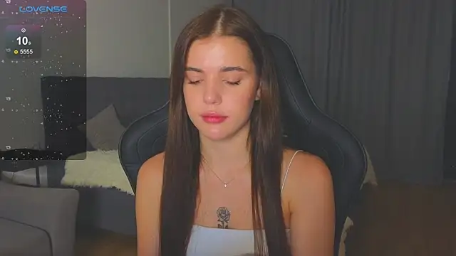 adrianawow1 online show from September 24, 2025, 11:08 pm