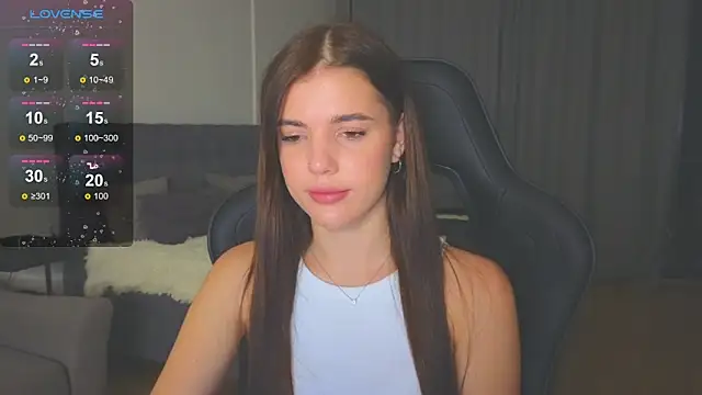 adrianawow1 online show from September 25, 2025, 9:18 pm