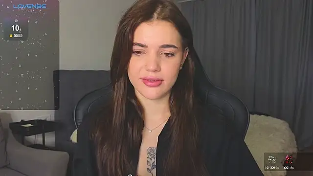 adrianawow1 online show from October 12, 2025, 2:54 am