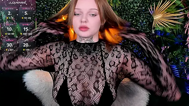 SherriMartinez online show from November 28, 2025, 6:54 pm