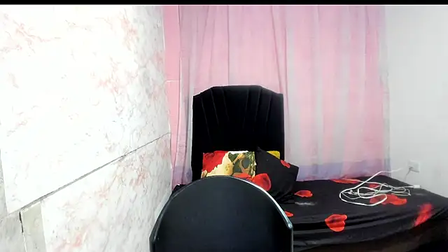 Snapshot of Brunette_sasha chatting on June 8, 2026, 11:54 am Brunette sasha online show from June 8, 2026, 11:54 am