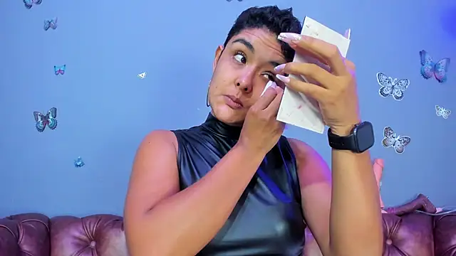 Kaira mosse online show from December 19, 2025, 11:50 am