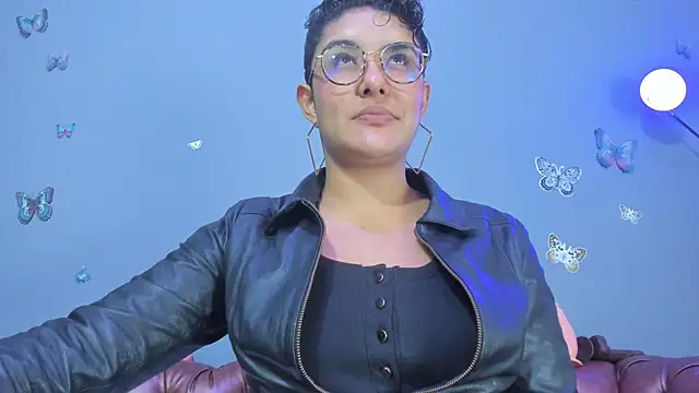 Kaira mosse online show from January 13, 2026, 11:48 am