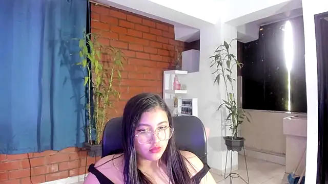 Snapshot of TEE_DIRTY_SQUIRT chatting on November 19, 2025, 4:40 pm TEE DIRTY SQUIRT online show from November 19, 2025, 4:40 pm