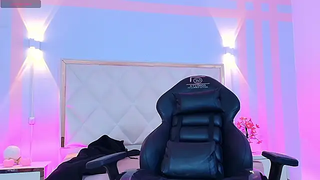 Snapshot of Brendda_tay chatting on February 24, 2026, 3:04 am Brendda tay online show from February 24, 2026, 3:04 am