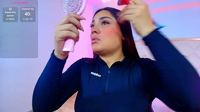 Snapshot of Brendda_tay chatting on March 8, 2026, 3:32 am Brendda tay online show from March 8, 2026, 3:32 am