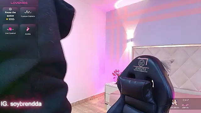 Snapshot of Brendda_tay chatting on March 15, 2026, 3:01 am Brendda tay online show from March 15, 2026, 3:01 am