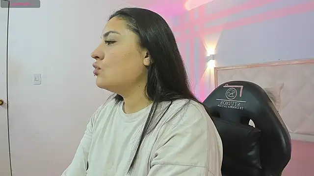 Snapshot of Brendda_tay chatting on March 25, 2026, 3:01 am Brendda tay online show from March 25, 2026, 3:01 am