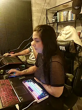 CoelhinhaGostosa online show from December 16, 2025, 7:46 am