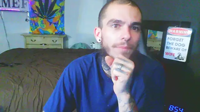 Snapshot of XMeF10 chatting on December 31, 2024, 1:57 am XMeF10 online show from December 31, 2024, 1:57 am