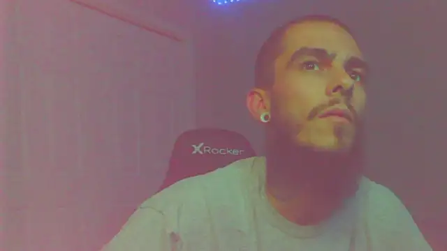 Snapshot of XMeF10 chatting on January 2, 2025, 2:00 am XMeF10 online show from January 2, 2025, 2:00 am