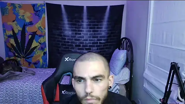 Snapshot of XMeF10 chatting on January 15, 2025, 11:19 pm XMeF10 online show from January 15, 2025, 11:19 pm