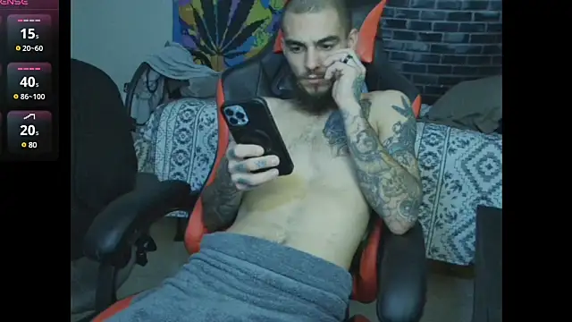 Snapshot of XMeF10 chatting on January 19, 2025, 3:53 pm XMeF10 online show from January 19, 2025, 3:53 pm