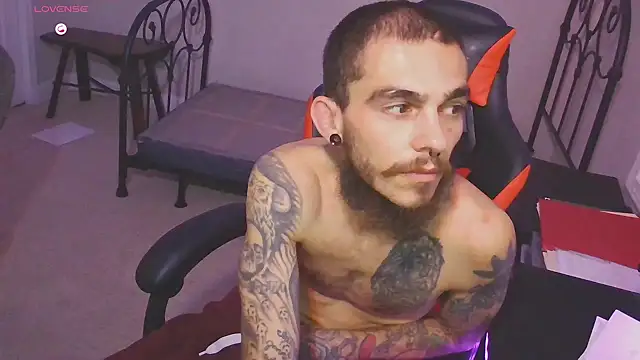 Snapshot of XMeF10 chatting on February 10, 2025, 1:03 am XMeF10 online show from February 10, 2025, 1:03 am