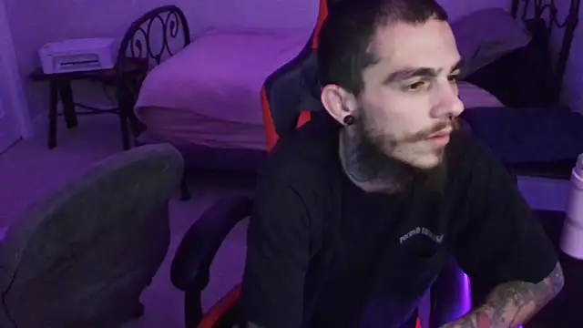 Snapshot of XMeF10 chatting on February 16, 2025, 12:41 am XMeF10 online show from February 16, 2025, 12:41 am