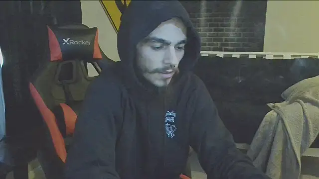 Snapshot of XMeF10 chatting on March 2, 2025, 1:05 pm XMeF10 online show from March 2, 2025, 1:05 pm