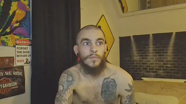 Snapshot of XMeF10 chatting on March 11, 2025, 11:48 pm XMeF10 online show from March 11, 2025, 11:48 pm