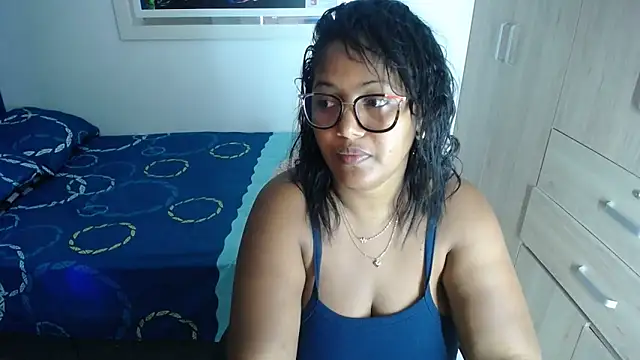 miajoseph  online show from January 20, 2025, 4:10 am