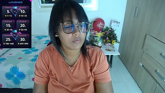 miajoseph  online show from February 17, 2025, 7:53 pm